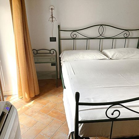 Hotel Antichi Cortili Dossobuono Bagian luar foto