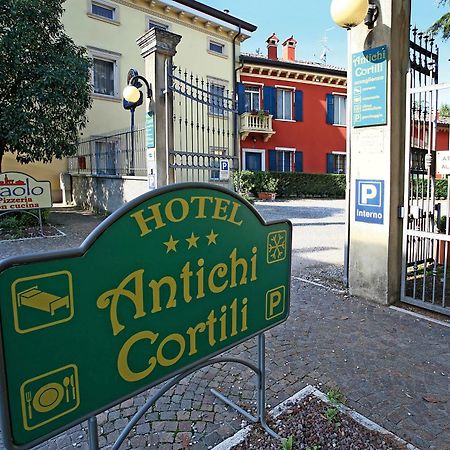 Hotel Antichi Cortili Dossobuono Bagian luar foto