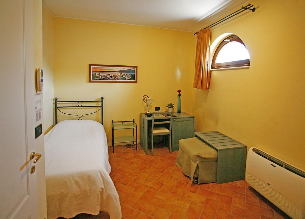 Hotel Antichi Cortili Dossobuono Bagian luar foto