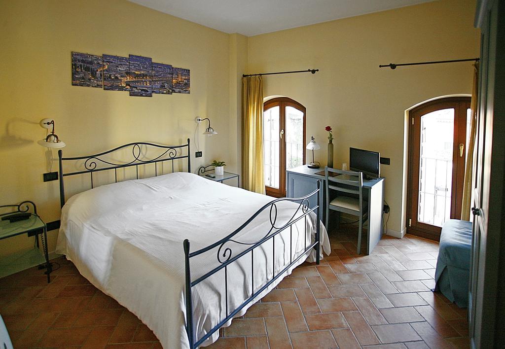 Hotel Antichi Cortili Dossobuono Bagian luar foto