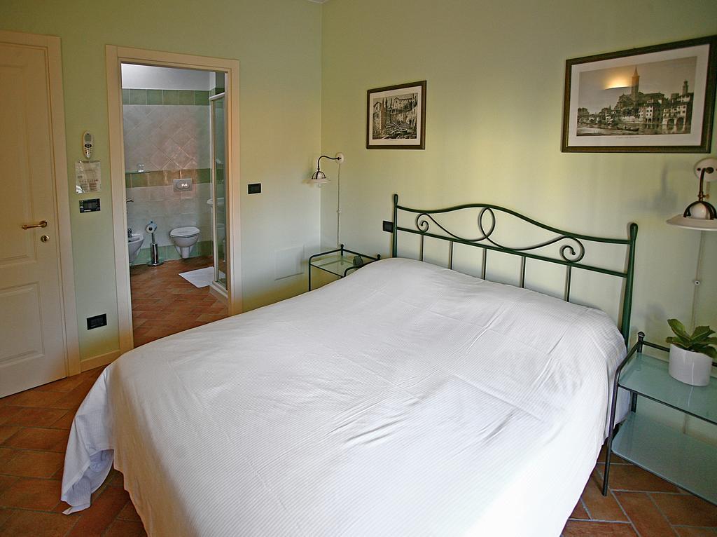 Hotel Antichi Cortili Dossobuono Bagian luar foto